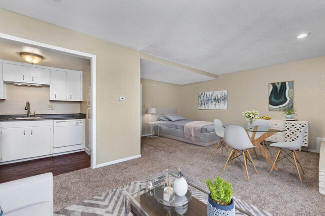 Building Photo - GRANT COURT