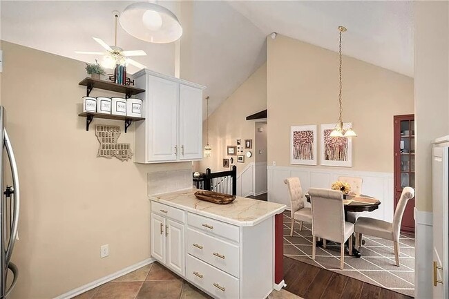 Building Photo - 18443 W 160th Terrace