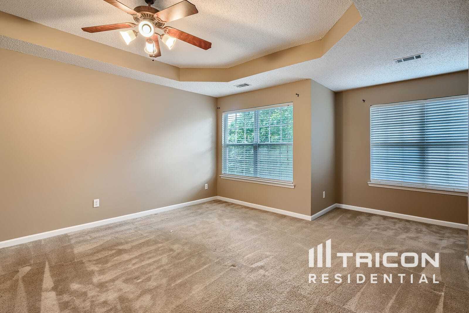 Building Photo - 5519 Village Ridge