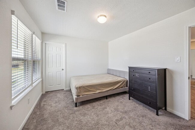 Building Photo - 25535 Cartington Ln