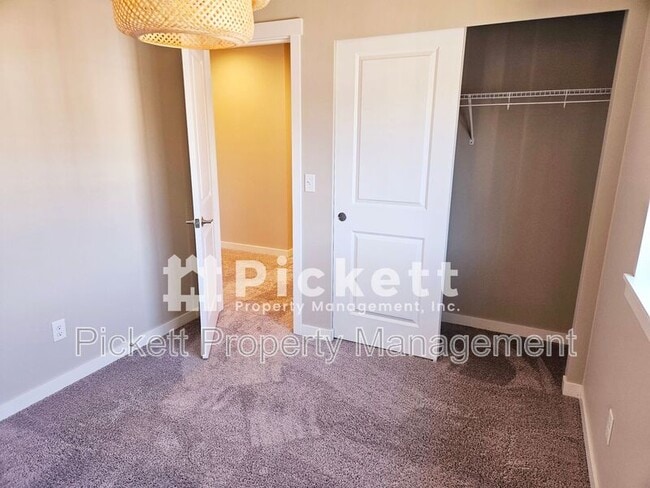 Building Photo - 2512 Zeeden Way