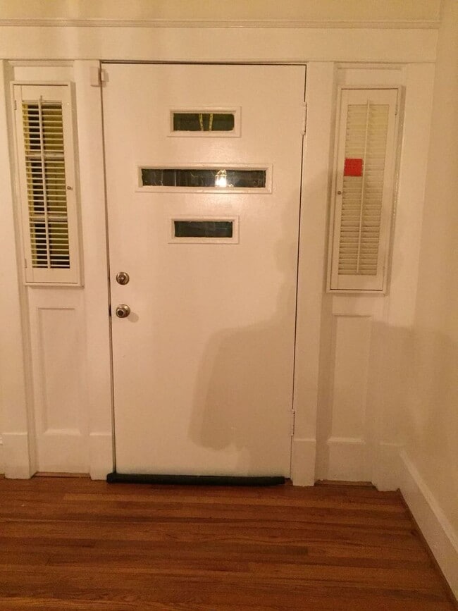 Building Photo - 2007 S Benbow Rd