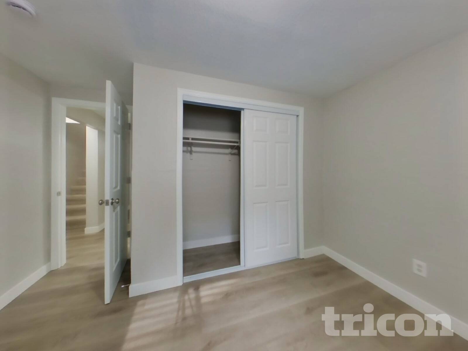 Building Photo - 505 E 40th St