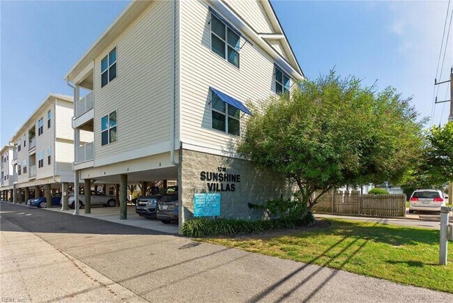 Building Photo - 1218 W Ocean View Ave