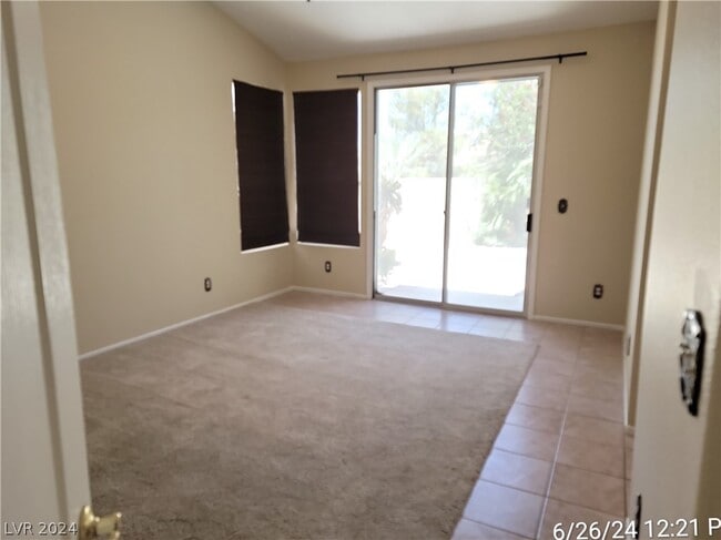 Building Photo - 2700 Copper Cove Dr
