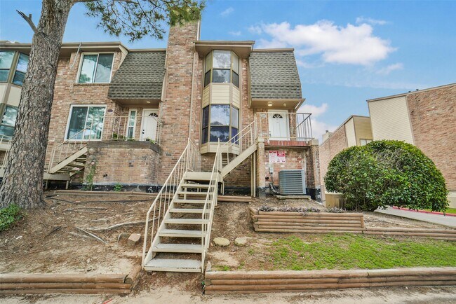 Building Photo - 2019 Place Rebecca Ln