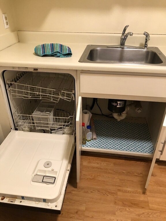 Building Photo - 245 Sea St