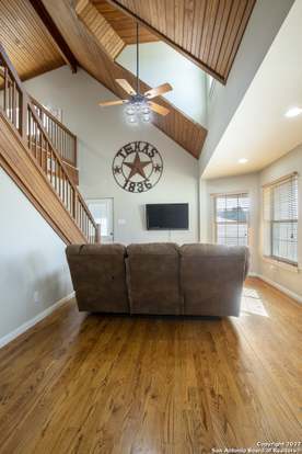 Building Photo - 542 Lonesome-