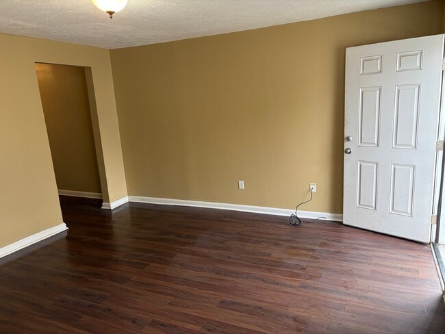 Building Photo - 855 Humler St