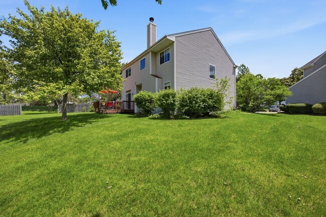 Building Photo - 9 Tenneyson Ct