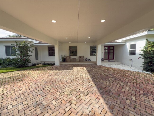 Building Photo - 7895 SW 76th Terrace