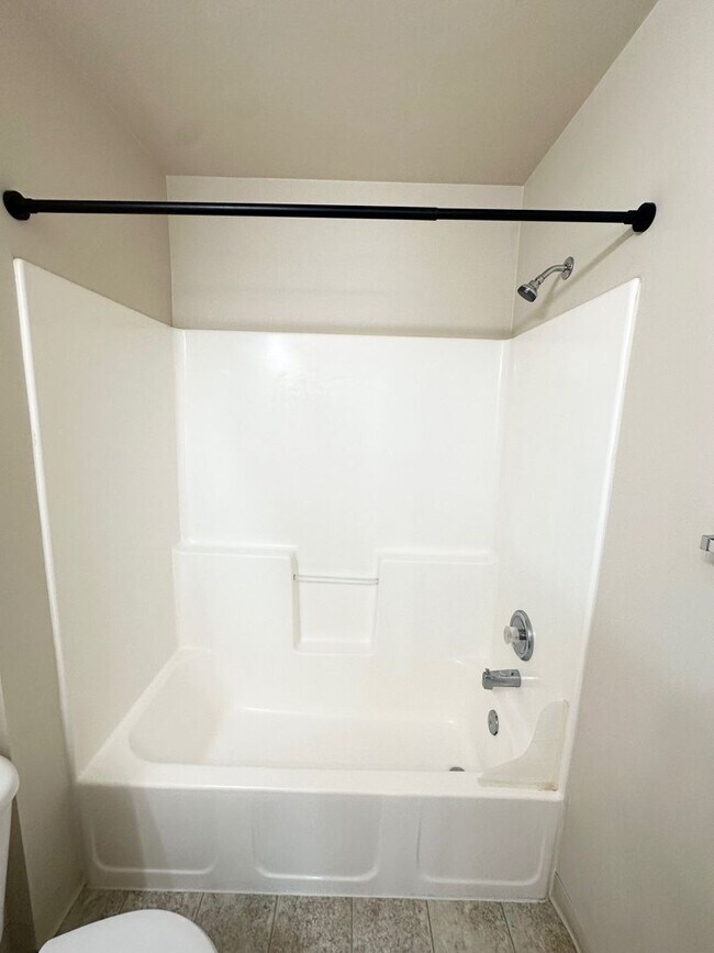 Building Photo - Corsair Lane 2