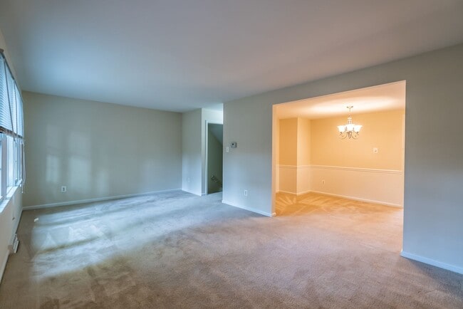 Building Photo - Location is Everything With This 3 Bedroom...