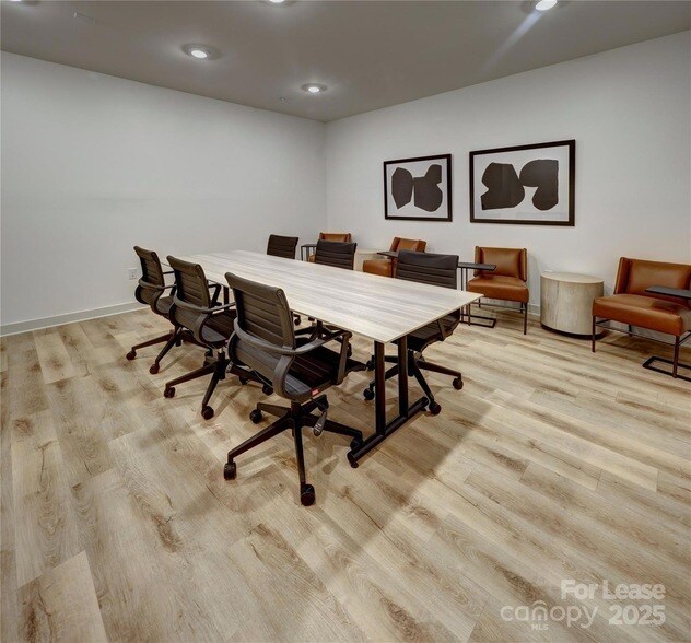 Building Photo - 8501 University Executive Park Dr