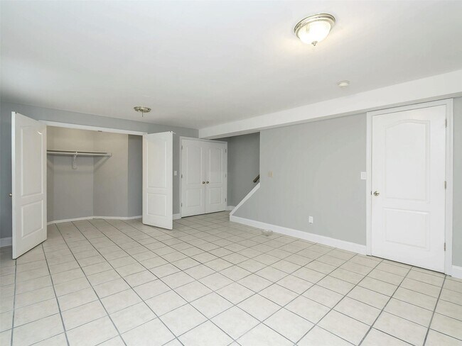 Building Photo - 30 A Hickory Rd