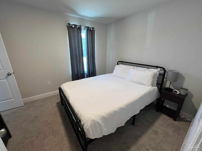 Building Photo - 1949 Justice Cir