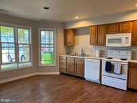 Building Photo - 406 S Spinnaker Ln