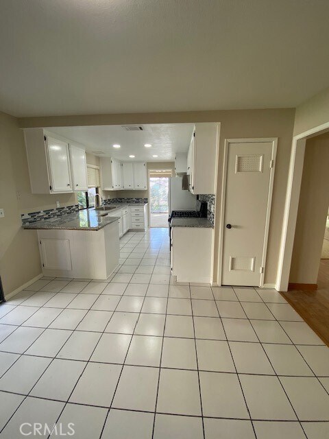 Building Photo - 1364 Orchard Cir