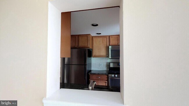 Building Photo - 244 Drummers Ln