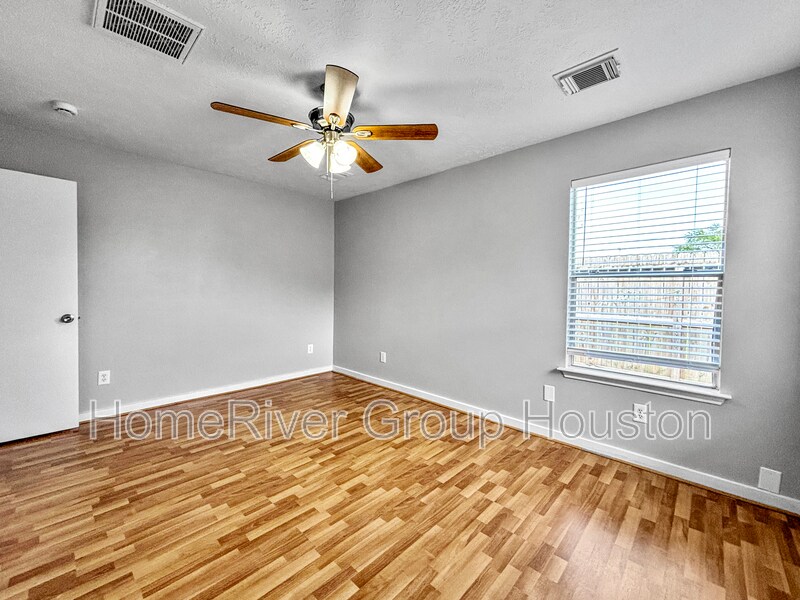 Building Photo - 904 Wilaby Ln
