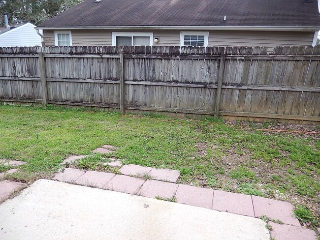 Building Photo - 1367 Idlewild Dr