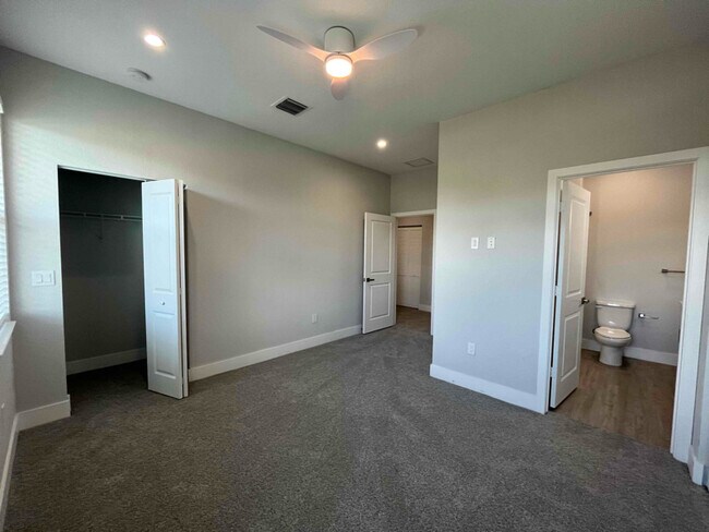 Building Photo - 3107 Duke Rd