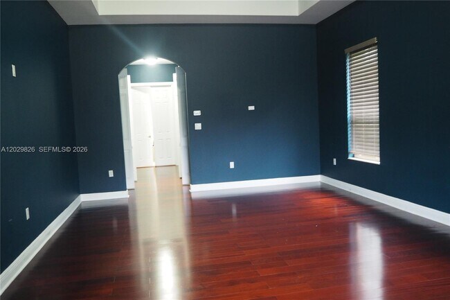 Building Photo - 2750 Jockey Cir