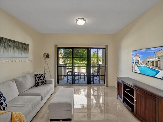 Building Photo - 2509 N Ocean Blvd