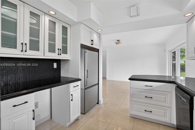 Building Photo - 8161 SW 104th St