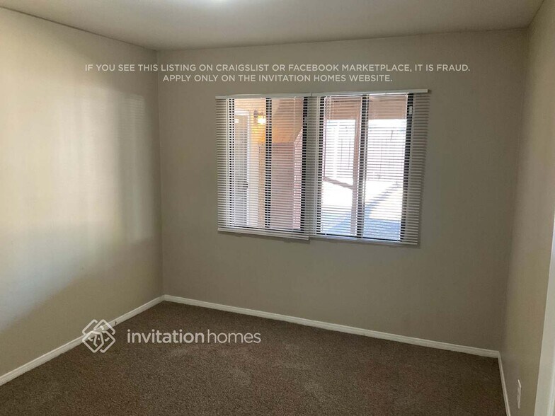 Building Photo - 7943 Newcastle Ave