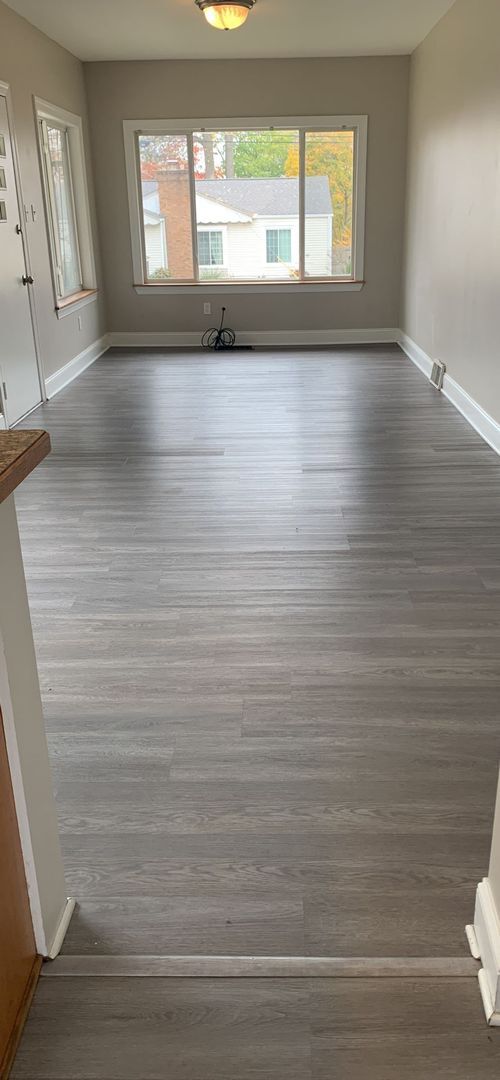 Building Photo - 2 Bedroom 1 Bathroom Single Family on Doub...