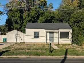 Building Photo - 285 Flint St