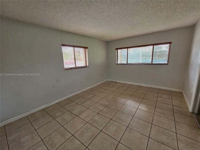 Building Photo - 8005 SW 107th Ave