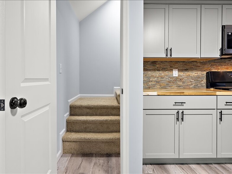 Building Photo - 600 Pacific Ave