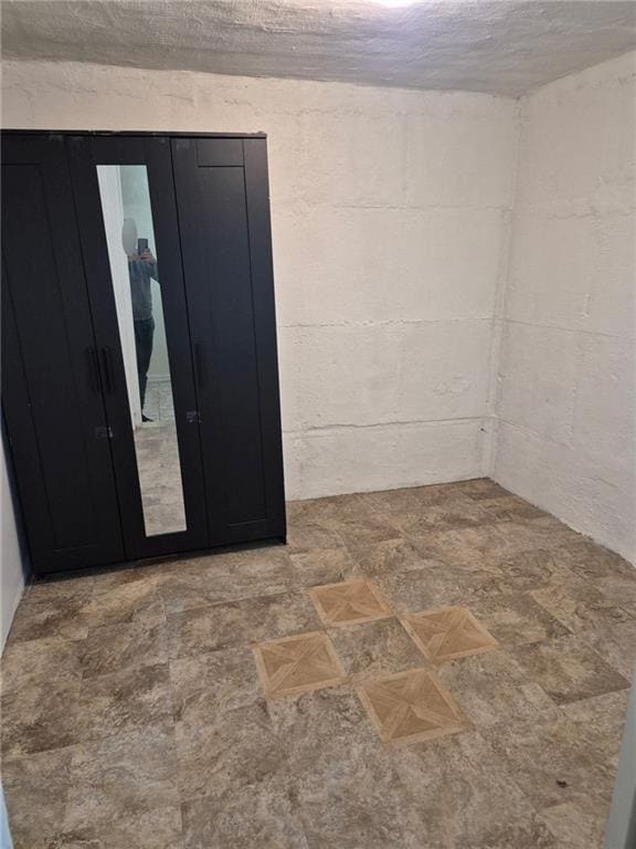 Building Photo - 818 E 51st St