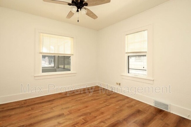 Building Photo - 1113 Douglas Ave