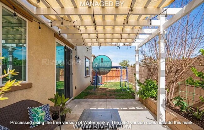 Building Photo - 8284 Camino Alto Dr