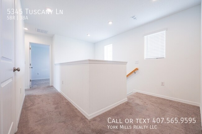 Building Photo - 5345 Tuscany Ln