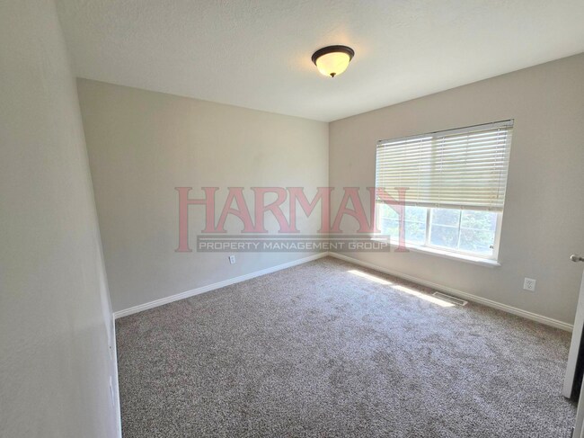 Building Photo - 269 Sunshine Dr
