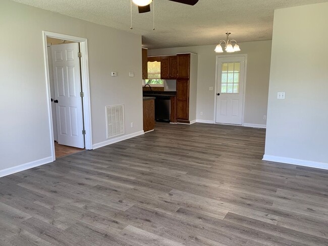 Building Photo - Canova Ct