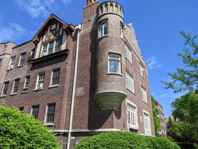 Building Photo - 2 bedroom in Evanston IL Evanston