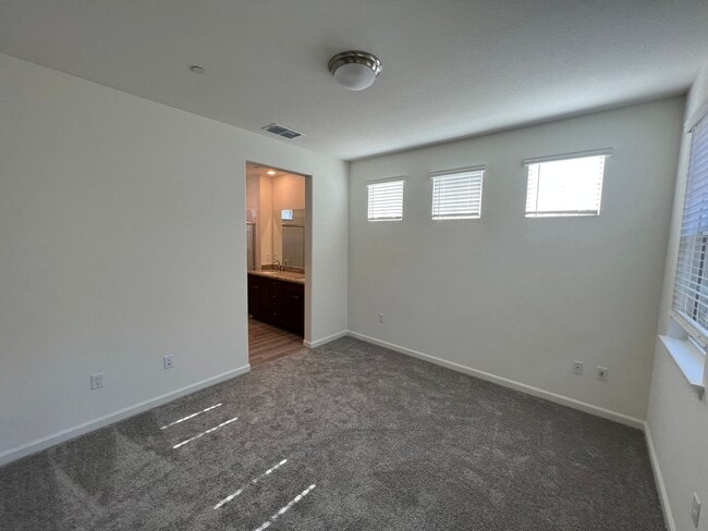 Building Photo - COMING SOON!! GORGEOUS NEWER HOME W/ SOLAR...