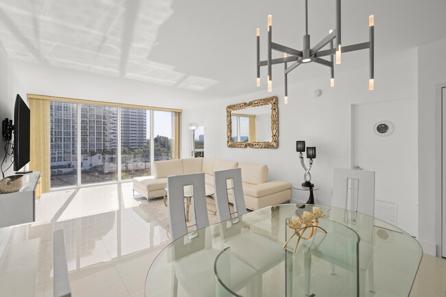 Building Photo - 10275 Collins Ave