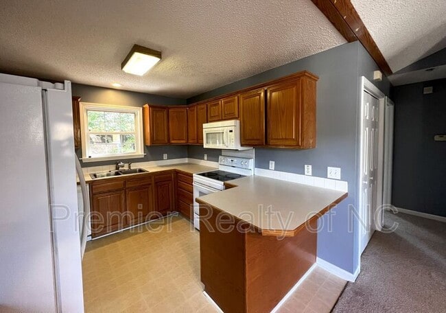 Building Photo - 118 Carters Ridge Rd