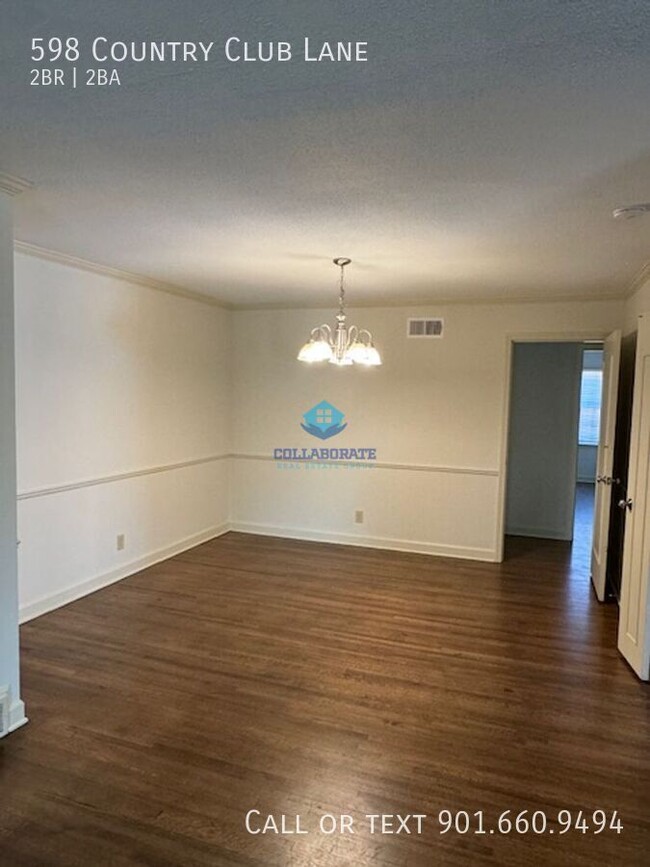 Building Photo - 598 Country Club Ln