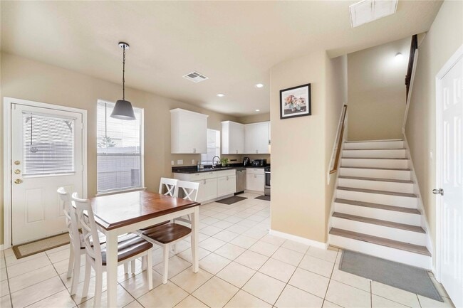 Building Photo - 13166 S Bellaire Estates Dr