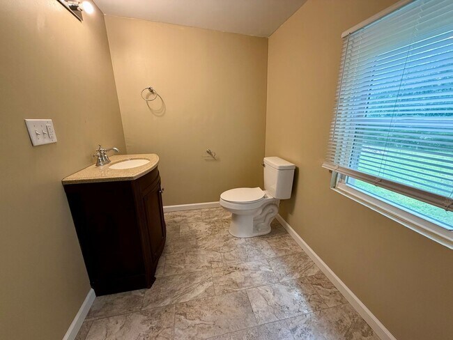 Building Photo - 1414 Daresa Ln