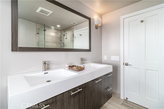 Building Photo - 3546 Berry Dr