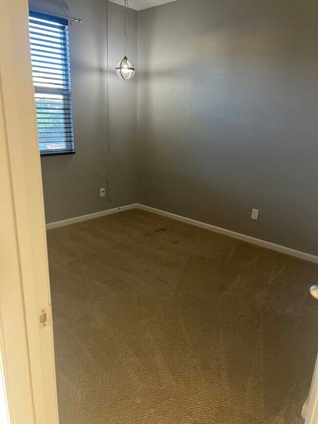 Building Photo - 3261 Haskell Way