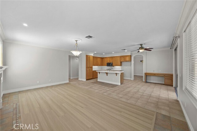 Building Photo - 5050 Stone Ridge Dr
